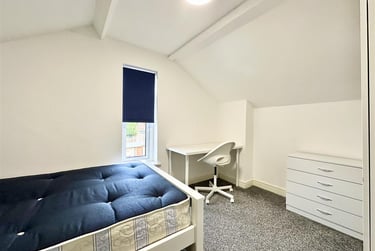 2 bed flat, Park Road, Lenton, Nottingham, NG71JG - Image 3